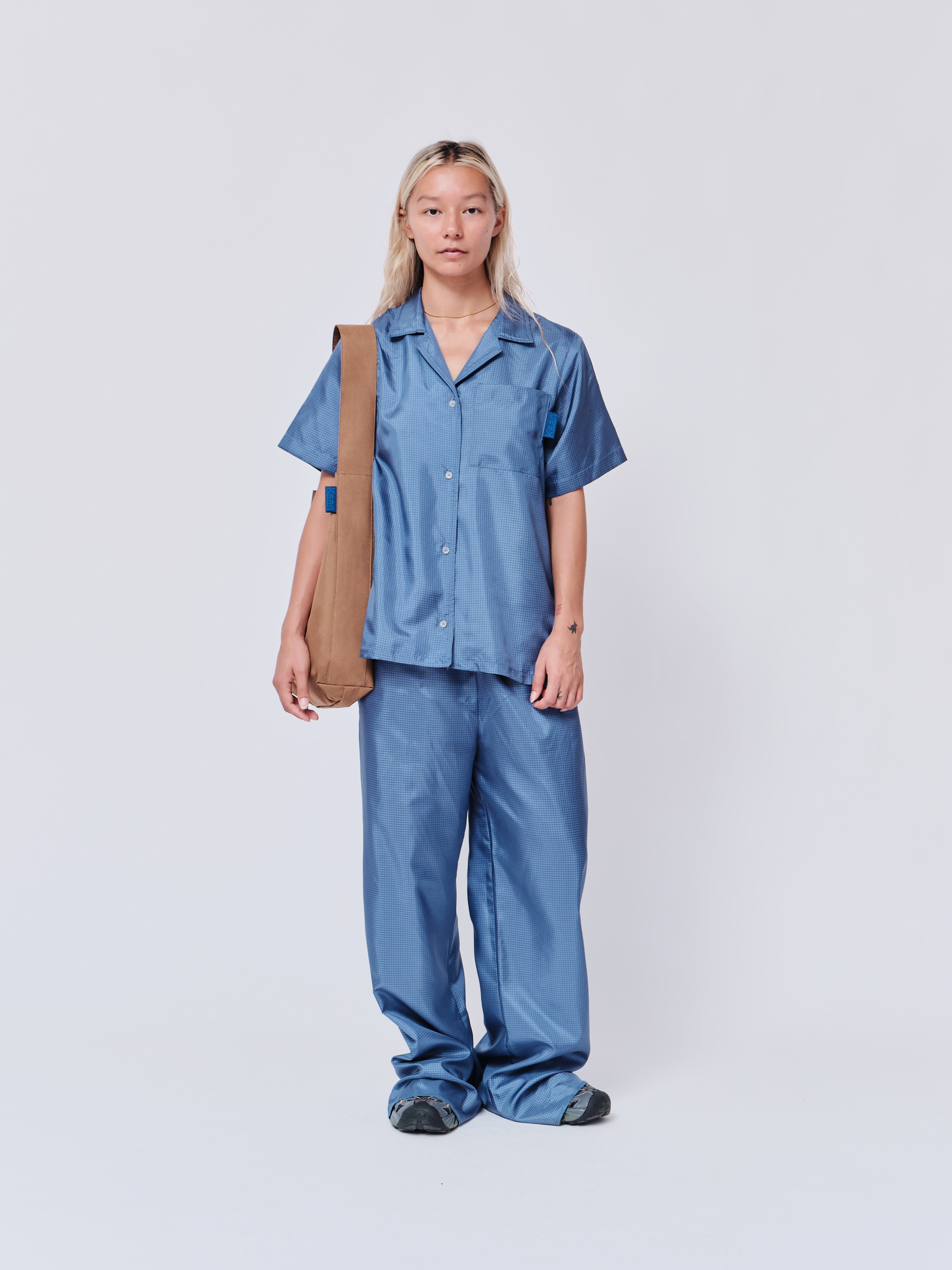 Waterproof Midi Bucket in Mocha – Kaan