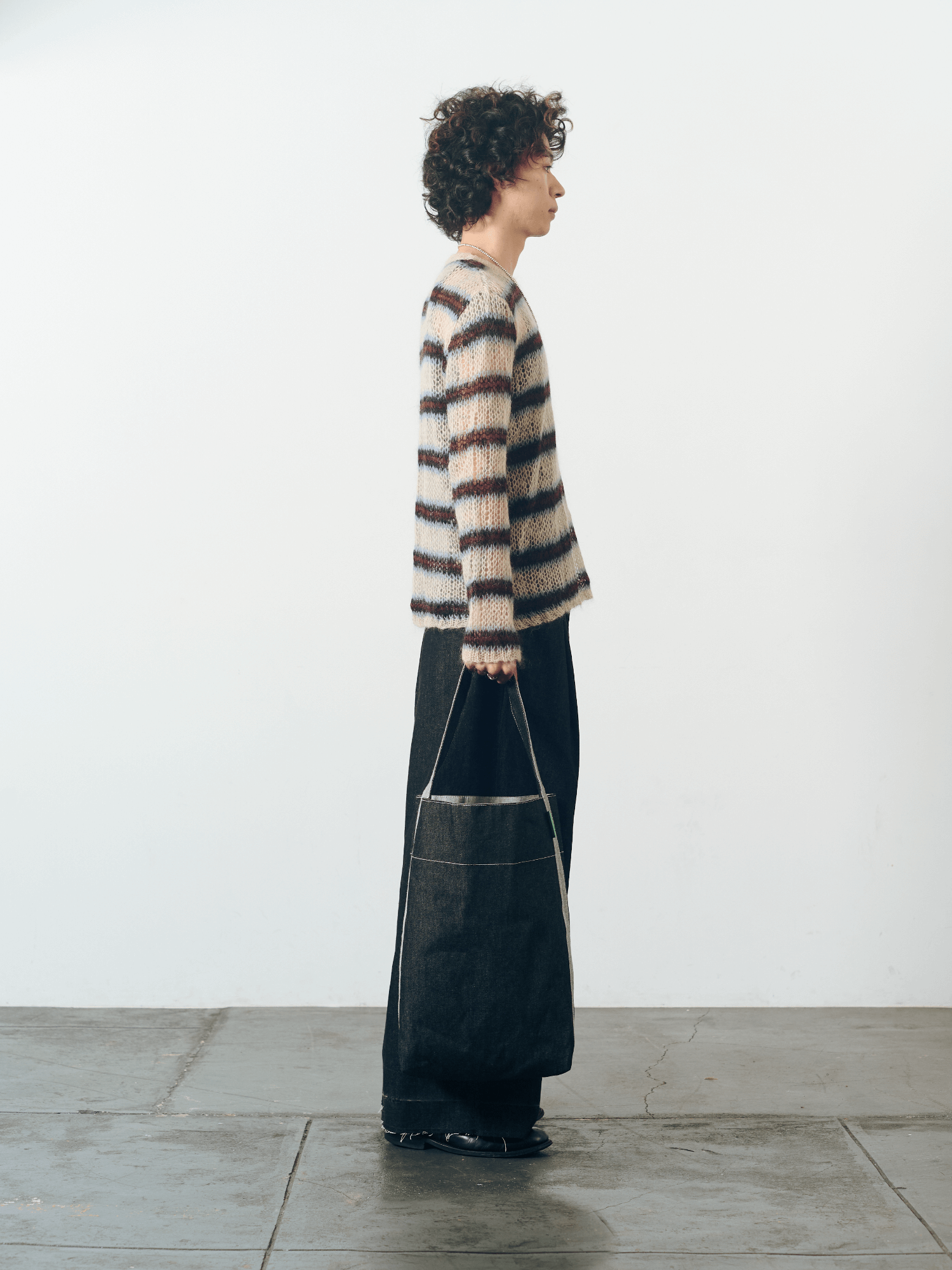 Reversible Denim Large Bucket in Black