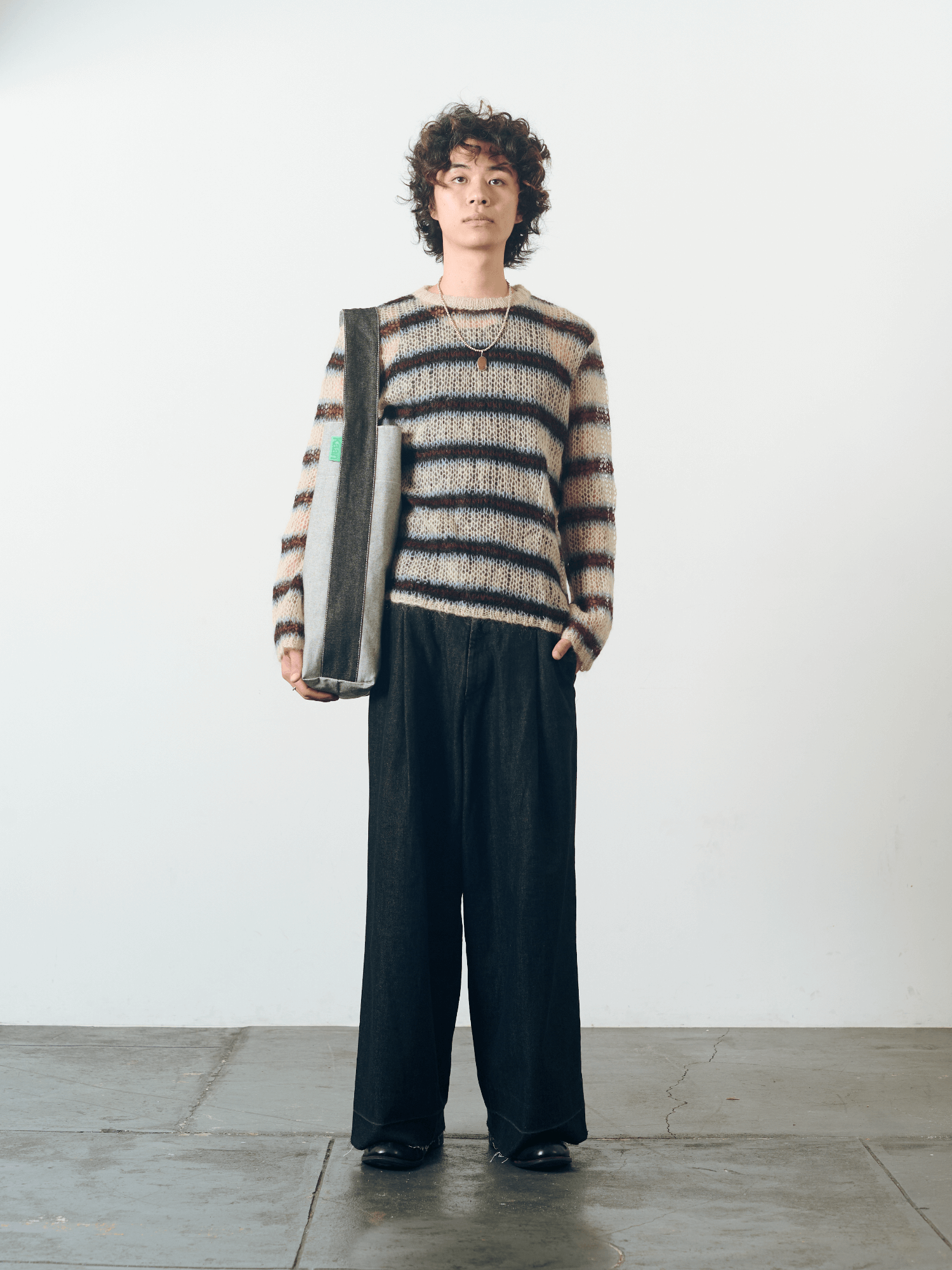 Reversible Denim Large Bucket in Black