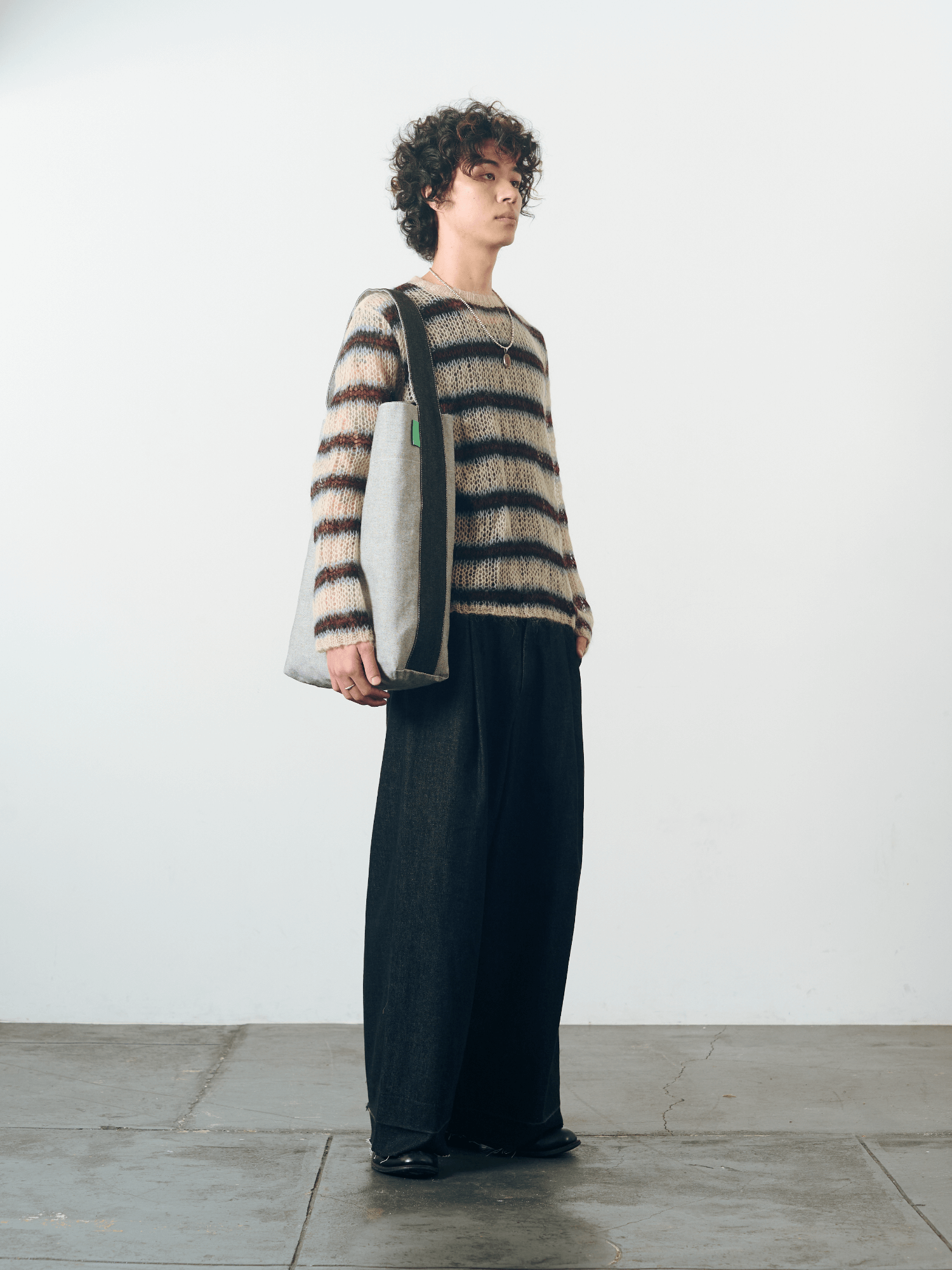 Reversible Denim Large Bucket in Black