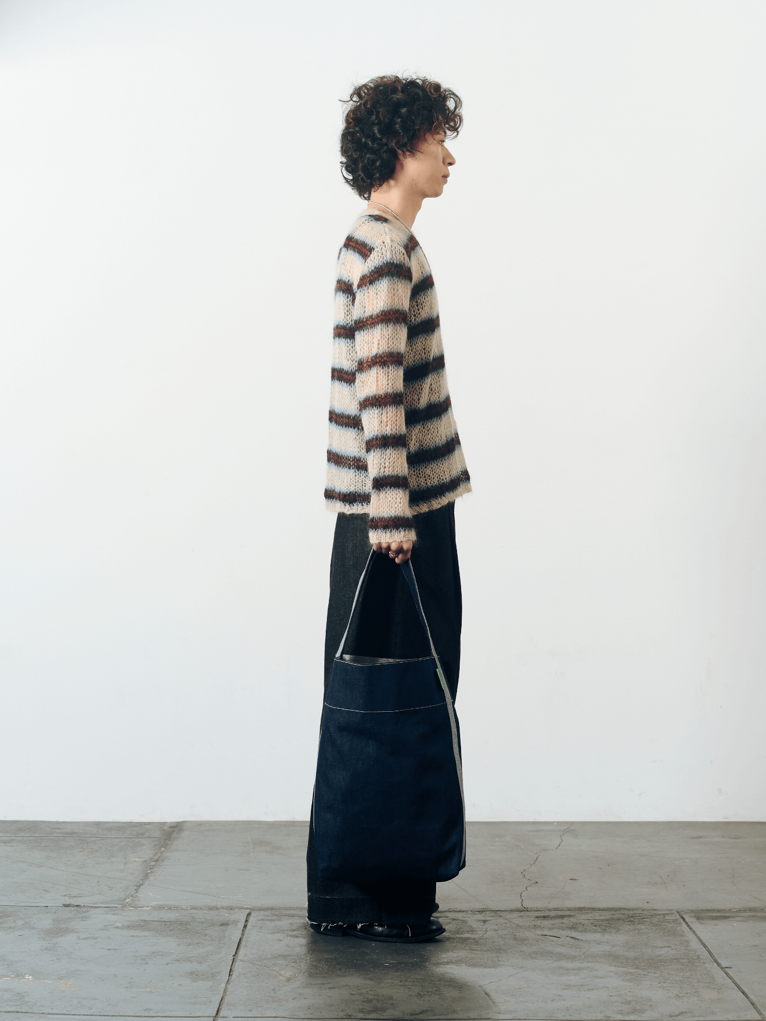 Reversible Denim Large Bucket in Indigo