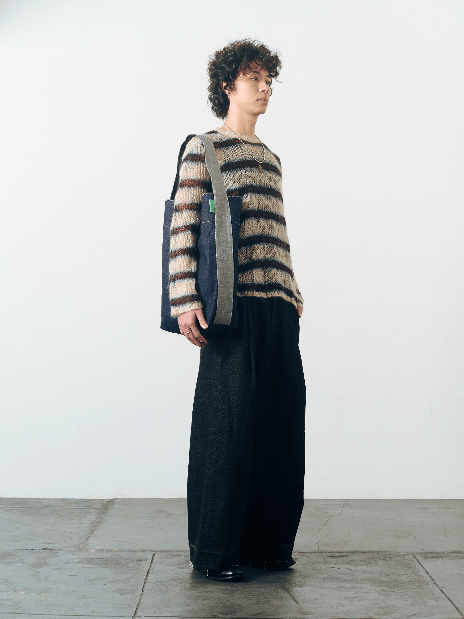 Reversible Denim Large Bucket in Indigo