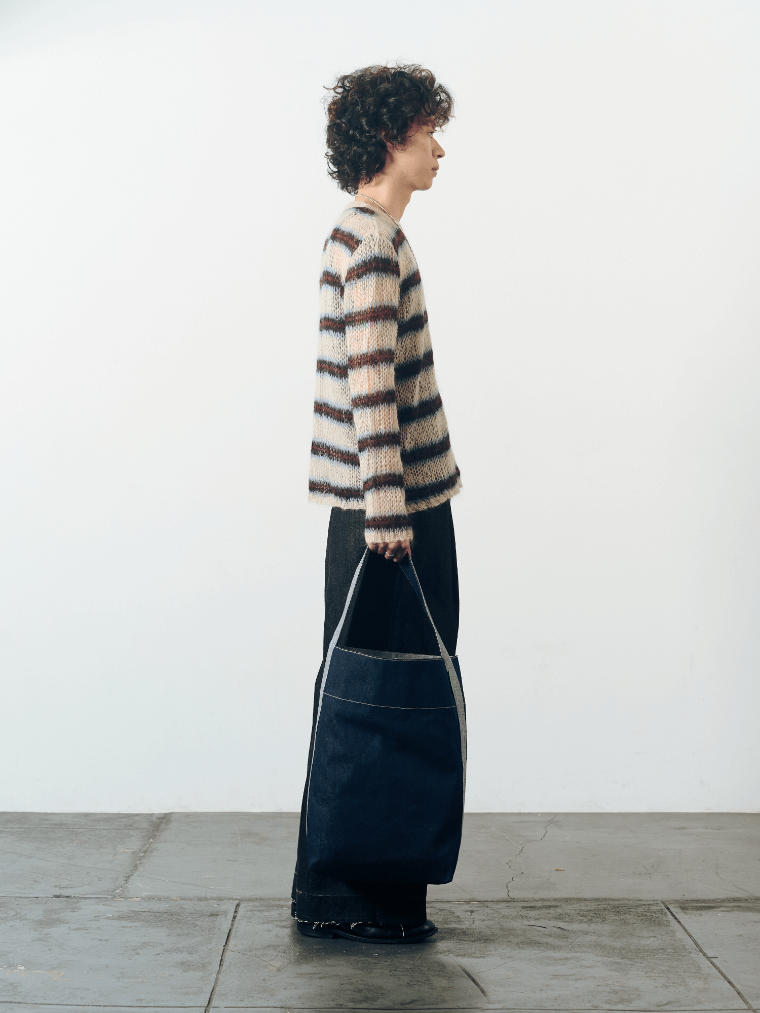 Reversible Denim Large Bucket in Indigo