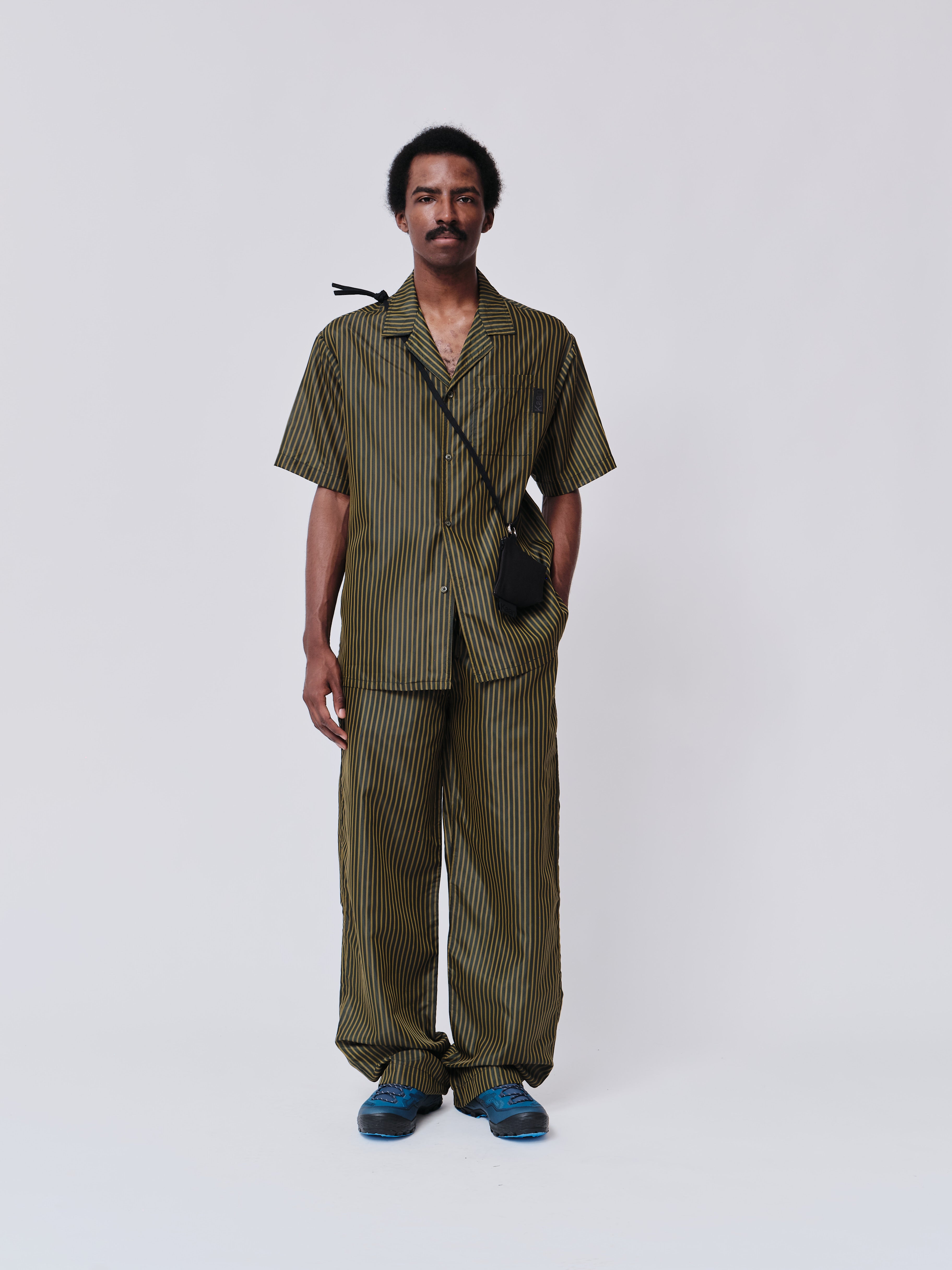 MLP-C-BLK-1.jpg?v=1721859182&